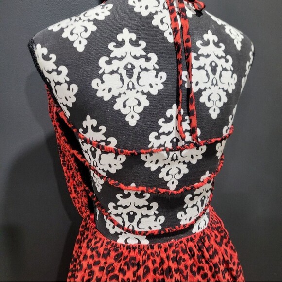 Red & Black Leporad Print Plus Size Jumpsuit Open Low Back Sz 2X - Picture 8 of 9